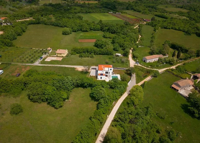 Lucas Ferienhaus Pula