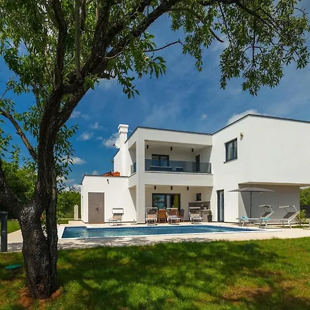 Semesterbostad Lucas